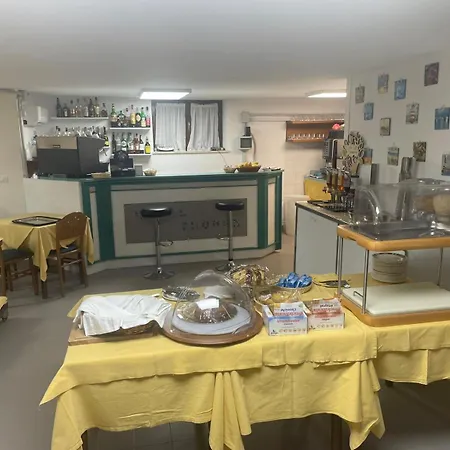 Thomas מלון מרינה די קמפו